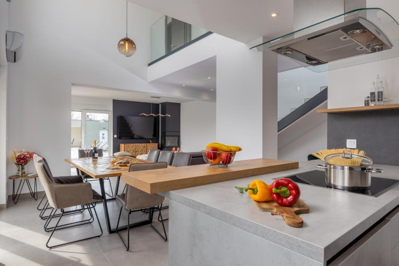 Villa Dunja Medulin Ngoại thất bức ảnh